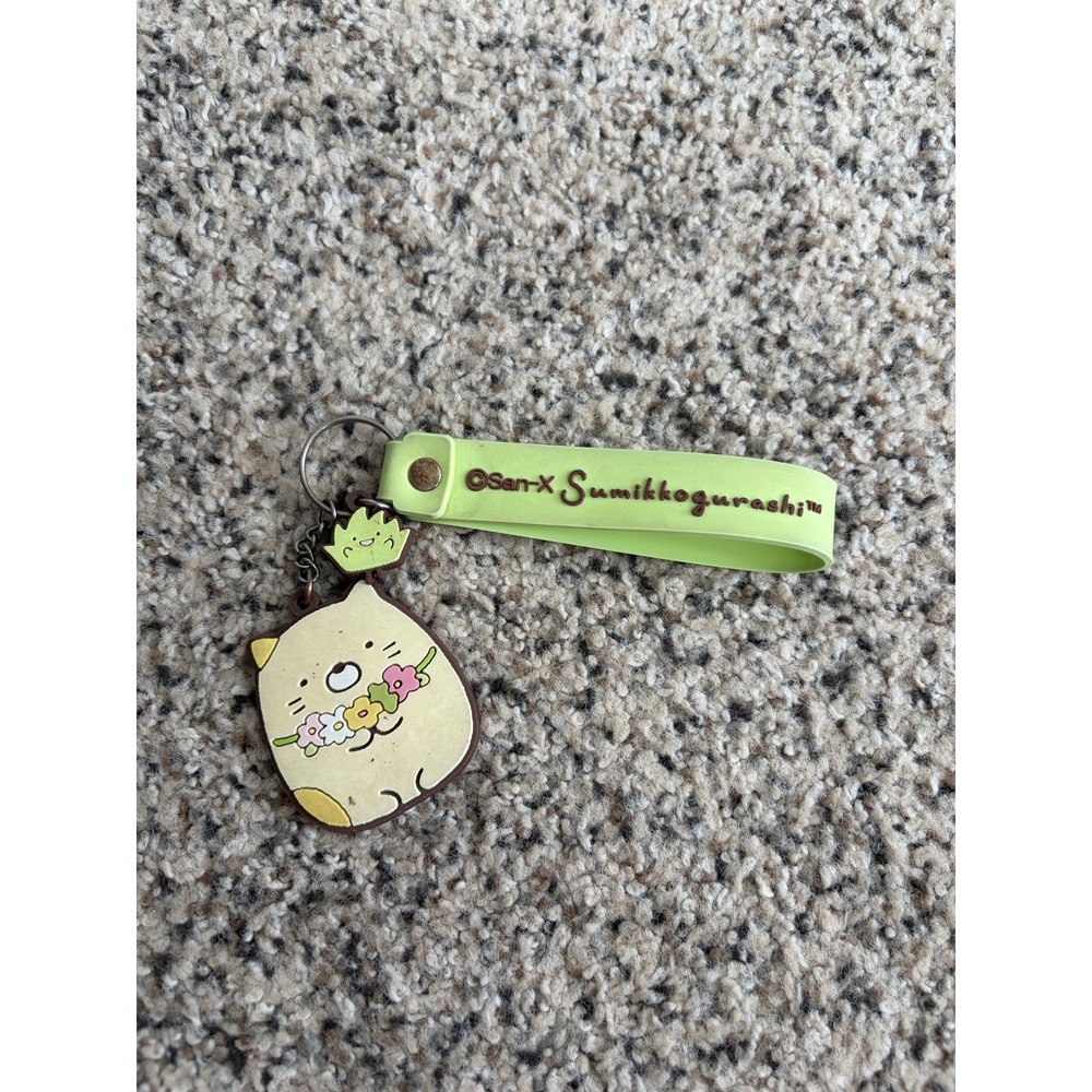 San-X Keychain Green Sumikkogurashi Neko Flower Wristlet Kawaii Charm